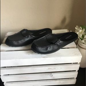 COMFY Black Slip-On Loafers